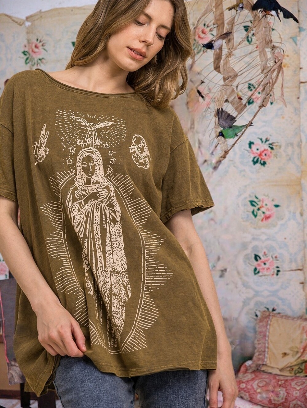 Magnolia Style Olive Graphic Virgin Mary Tunic Boho T-shirt Blue Velvet Brand M - Picture 5 of 5